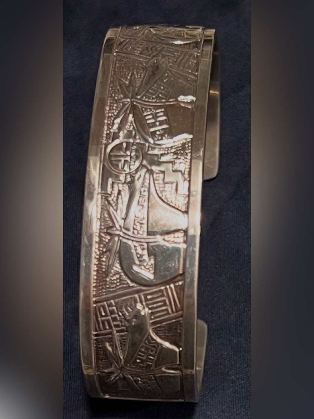 Roderick Tenorio RMT Sterling Silver Storyteller Cuff - Picture 2 of 4